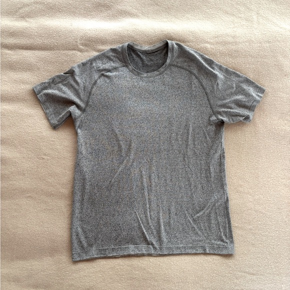 Lululemon Performance Tee - Picture 1 of 6